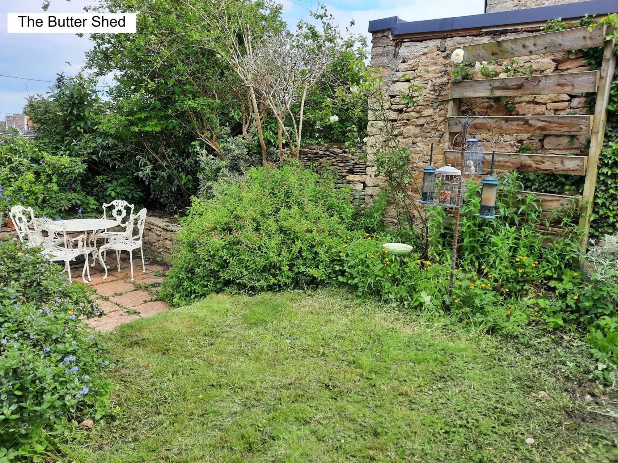 Cotswold Cottage Bed & Breakfast Luckington Esterno foto