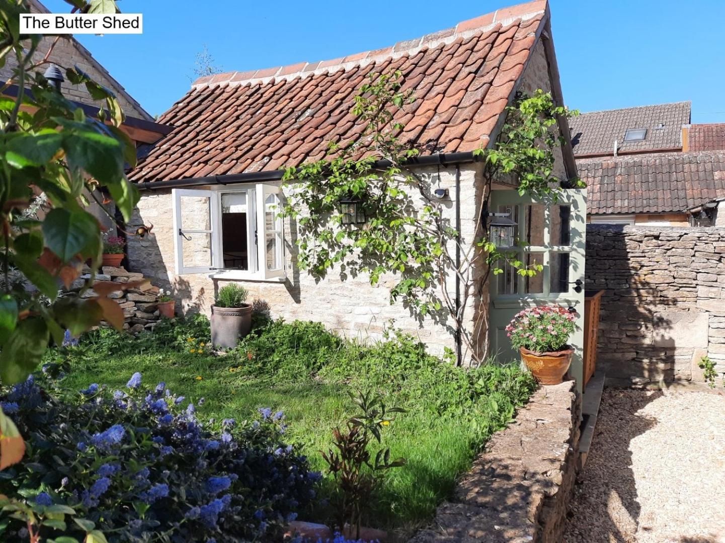 Cotswold Cottage Bed & Breakfast Luckington Esterno foto